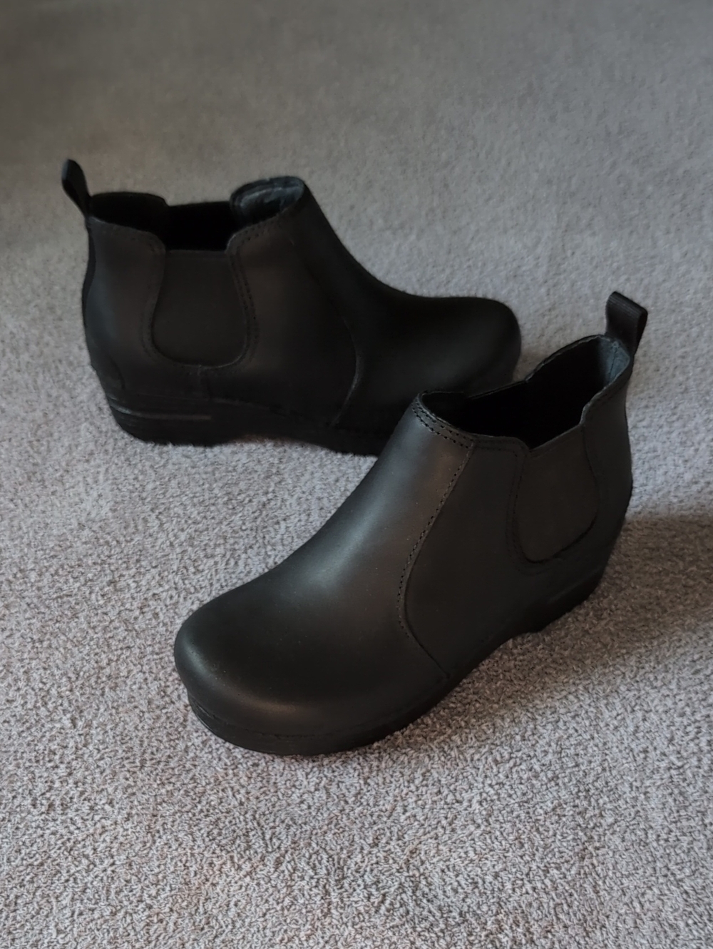 NWOT Dansko Black Frankie Chelsea-Style Ankle Booties Size 37